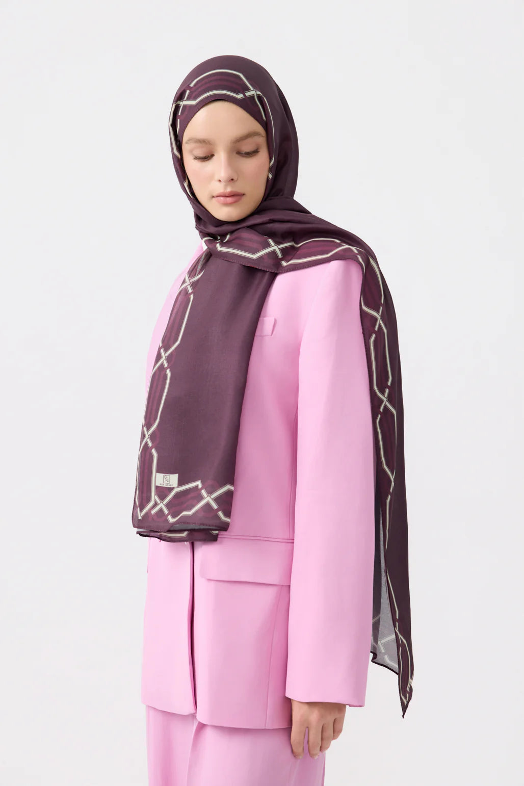 Heritage Hijab Aubergine