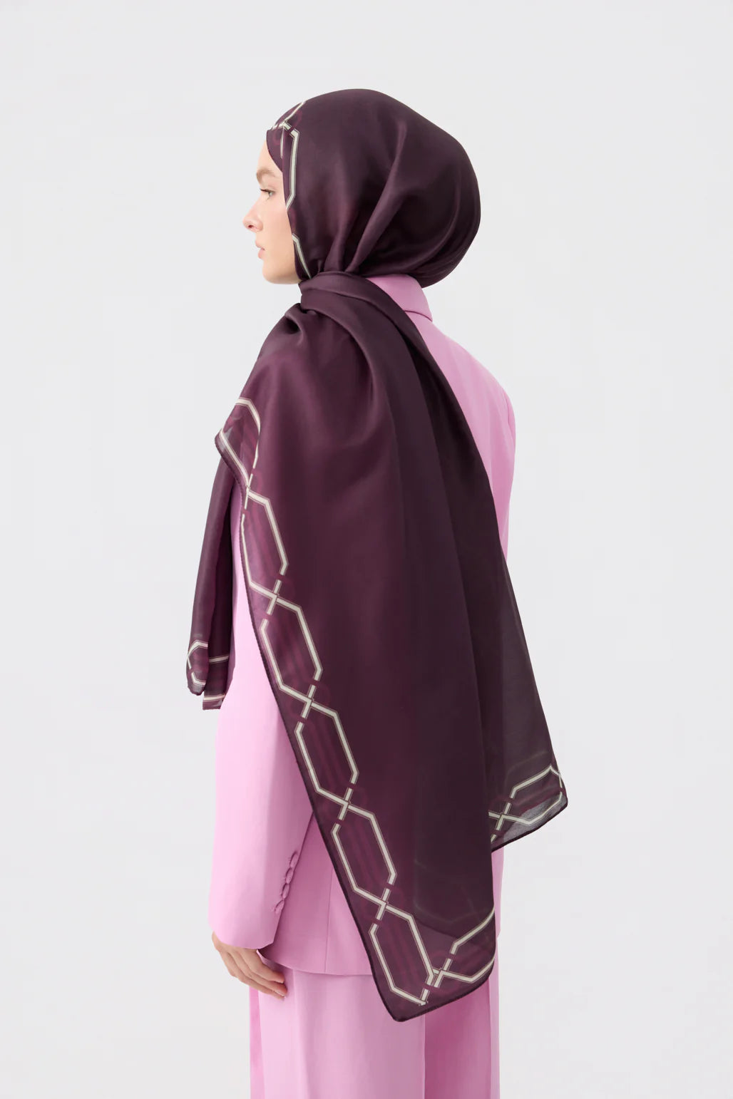 Heritage Hijab Aubergine