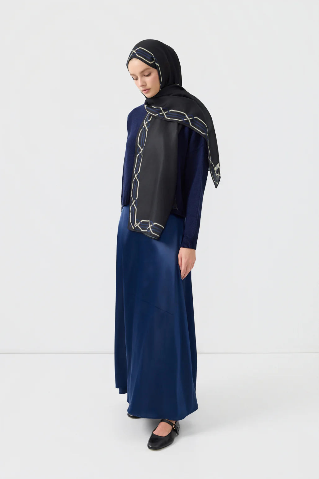 Heritage Hijab Black Navy