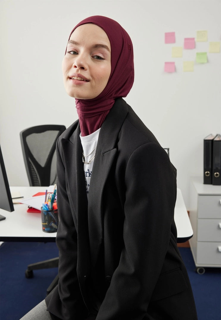 Athletic Hijab Burgundy