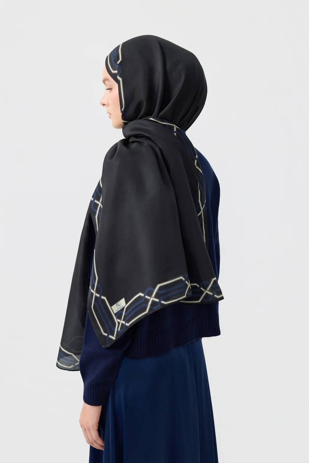 Heritage Hijab Black Navy