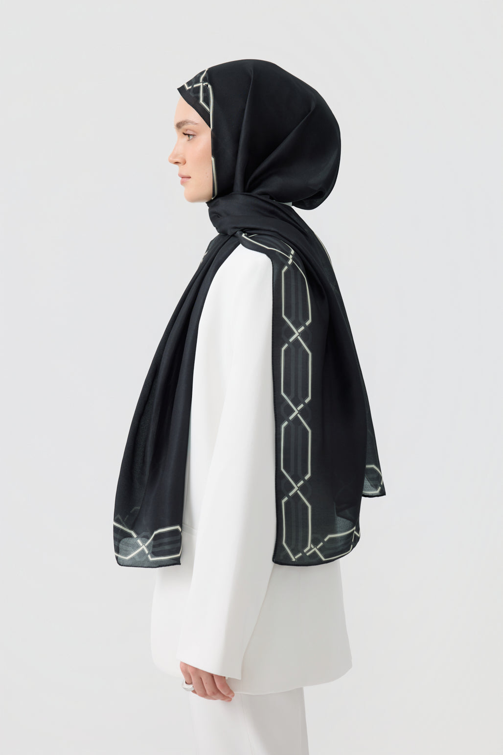 Heritage Hijab Black